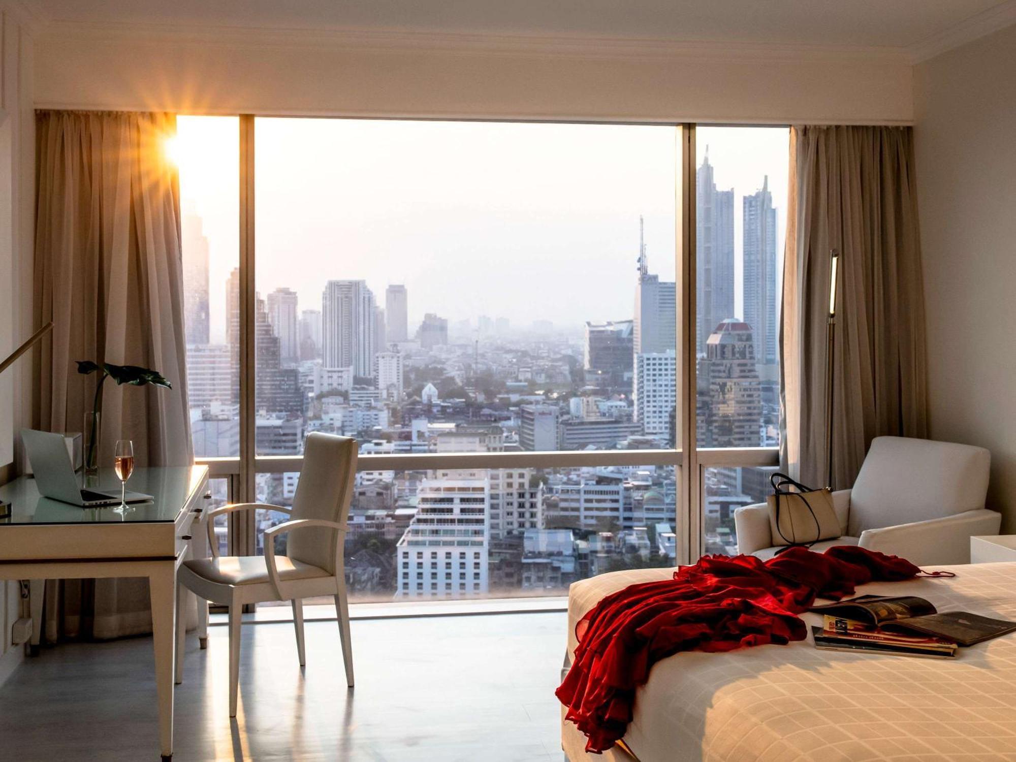 Pullman Bangkok Hotel G Esterno foto A room at the hotel